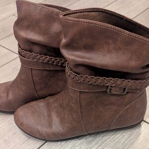 American Eagle Outfitters Brown Ankle Boots